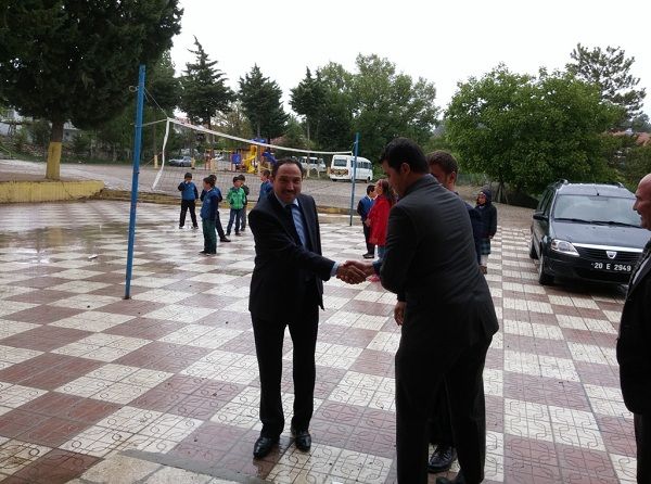 İlçe Milli Eğitim Şube Müdürü M.Burhanettin TÜRKMEN okulumuzu ziyaret etti.